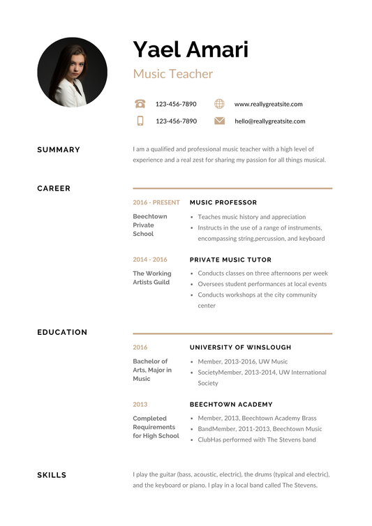 Black and Gold Academic Resume