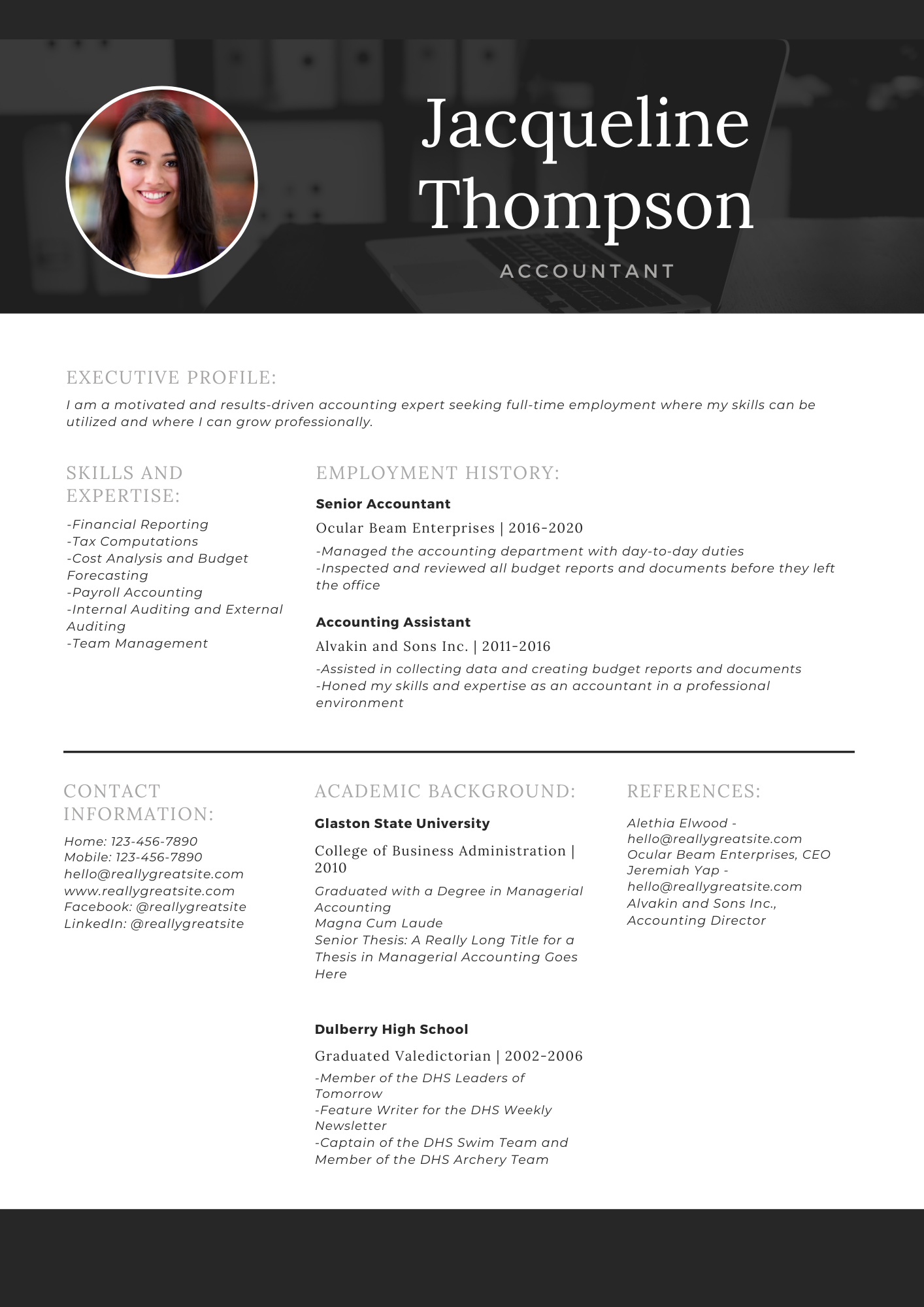Black and White Photo Infographic Resume